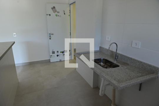 Cozinha de apartamento para alugar com 2 quartos, 66m² em Canto do Forte, Praia Grande