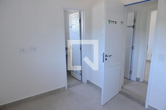 Suite  de apartamento para alugar com 2 quartos, 66m² em Canto do Forte, Praia Grande
