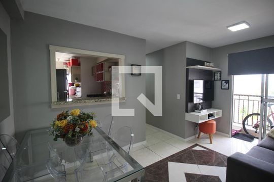 Sala de apartamento para alugar com 2 quartos, 48m² em Igara, Canoas