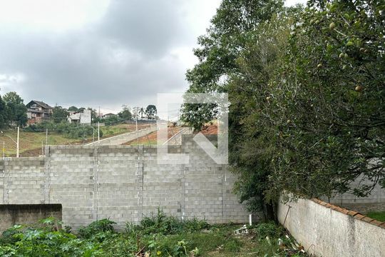 Sala- vista de kitnet/studio para alugar com 1 quarto, 27m² em Pilarzinho, Curitiba