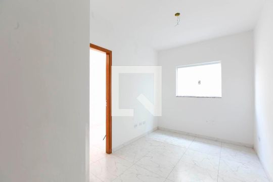 Sala de apartamento para alugar com 2 quartos, 45m² em Vila Rosaria, São Paulo
