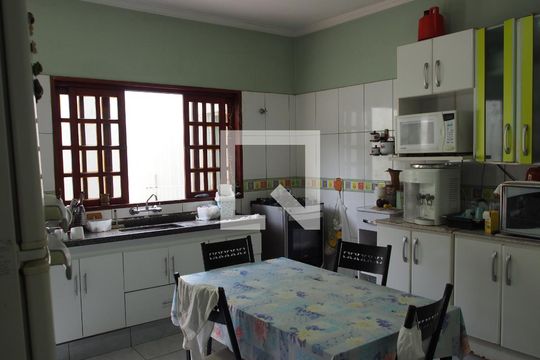 Cozinha de casa à venda com 3 quartos, 299m² em Jardim Merci I, Jundiaí