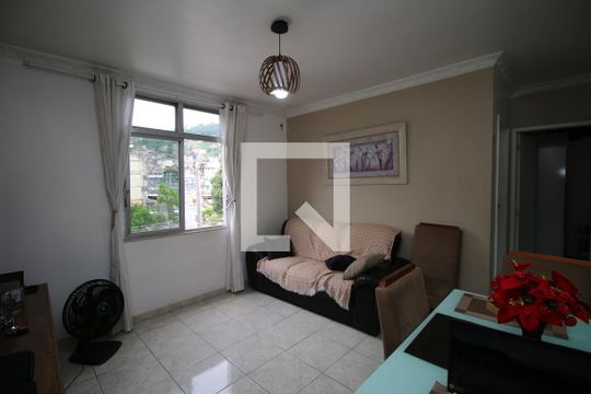 Apartamento à venda com 2 quartos, 48m² em Olaria, Rio de Janeiro