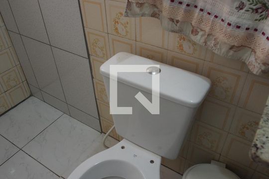 Banheiro de casa à venda com 2 quartos, 138m² em Vila Marajo, Várzea Paulista