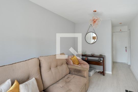 Sala de apartamento para alugar com 2 quartos, 56m² em Jardim Celeste, São Paulo