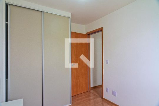 Quarto 2 de apartamento para alugar com 2 quartos, 44m² em Jardim Iris, São Paulo