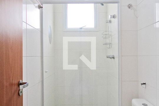Banheiro de apartamento para alugar com 2 quartos, 44m² em Jardim Iris, São Paulo
