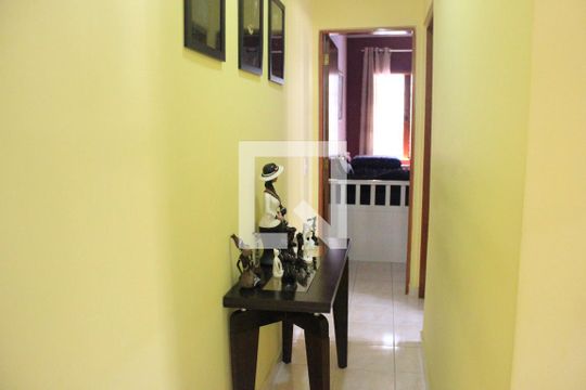 Corredor para o quarto 1 de casa à venda com 3 quartos, 157m² em Jardim Paraventi, Guarulhos