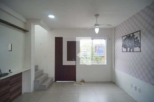Sala/Cozinha de casa de condomínio para alugar com 2 quartos, 59m² em Rincao, Novo Hamburgo