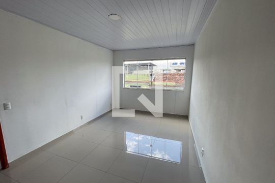 Quarto de casa para alugar com 1 quarto, 50m² em Vila São Luis, Duque de Caxias
