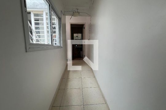Corredor de casa para alugar com 4 quartos, 230m² em Jardim Imperador, Suzano