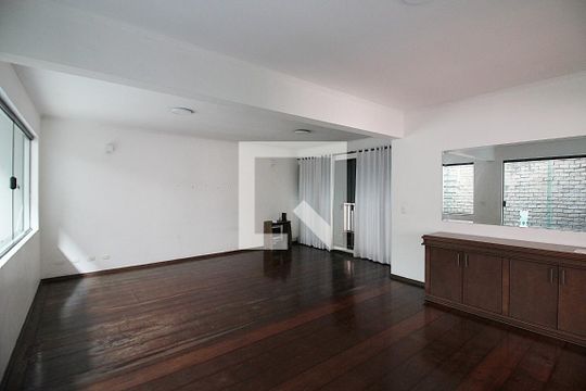 Sala  de casa à venda com 4 quartos, 344m² em Bairro dos Casa, São Bernardo do Campo