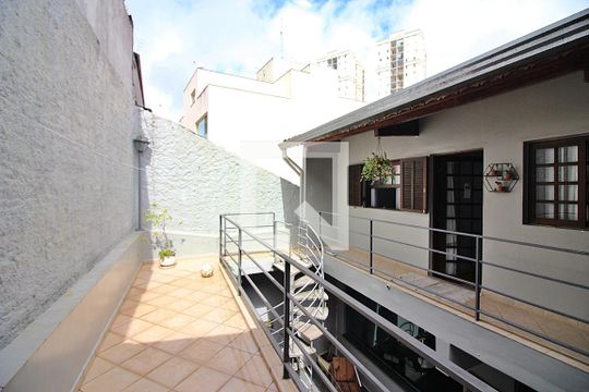 Quintal Edícula   de casa à venda com 4 quartos, 344m² em Bairro dos Casa, São Bernardo do Campo