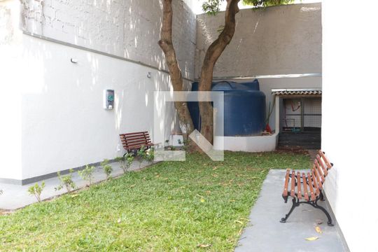 Área comum de kitnet/studio para alugar com 1 quarto, 30m² em Vila Esperança, São Paulo