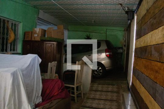 Garagem de casa para alugar com 5 quartos, 360m² em Jardim Vitória, Belo Horizonte