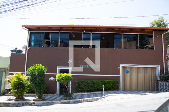 Fachada da casa de casa para alugar com 5 quartos, 360m² em Jardim Vitória, Belo Horizonte