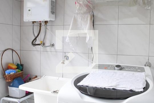 Área de Serviço de casa de condomínio para alugar com 3 quartos, 120m² em Santa Cândida, Curitiba