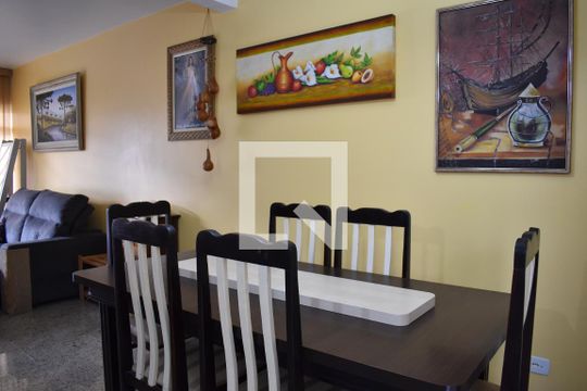 Sala de Jantar de casa de condomínio para alugar com 3 quartos, 120m² em Santa Cândida, Curitiba