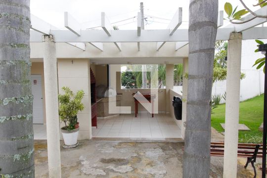 Área comum - Churrasqueira de apartamento para alugar com 2 quartos, 49m² em Jardim Petrópolis, Cotia