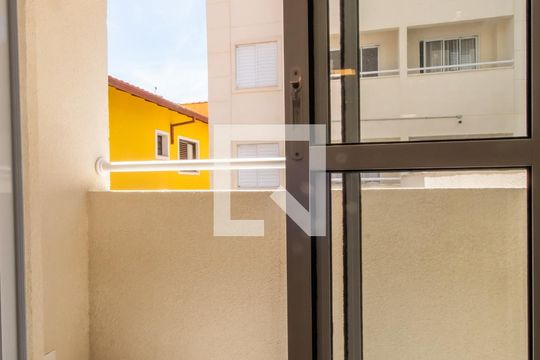 Sacada de apartamento à venda com 1 quarto, 34m² em Km 18, Osasco