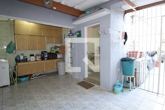 Garagem 1 de casa à venda com 3 quartos, 150m² em Parque Vitoria, São Paulo