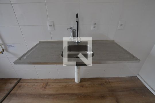 Cozinha de apartamento à venda com 1 quarto, 33m² em Vista Alegre, Rio de Janeiro