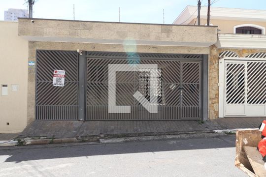 Fachada de casa à venda com 3 quartos, 150m² em Vila Gomes Cardim, São Paulo
