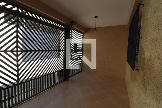 Garagem de casa à venda com 3 quartos, 150m² em Vila Gomes Cardim, São Paulo