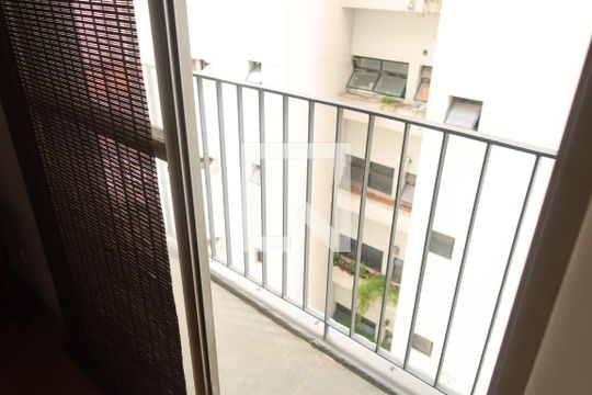 Varanda de apartamento à venda com 2 quartos, 70m² em Vila Olímpia, São Paulo