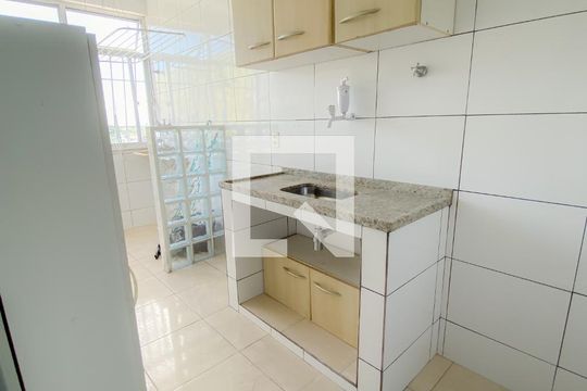 Cozinha de apartamento à venda com 2 quartos, 56m² em Engenhoca, Niterói