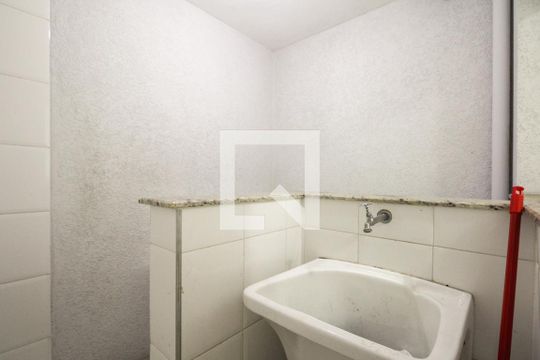 Área de Serviço  de casa de condomínio para alugar com 2 quartos, 61m² em Vila Matilde, São Paulo