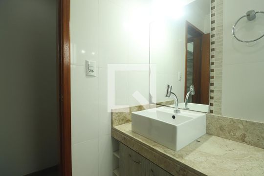 Banheiro Social de apartamento para alugar com 2 quartos, 126m² em Vila Metalurgica, Santo André