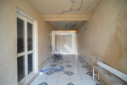 Garagem de casa à venda com 6 quartos, 180m² em Feitoria, São Leopoldo