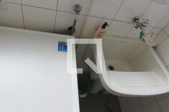 Área de Serviço de apartamento à venda com 4 quartos, 164m² em Vila Suzana, São Paulo