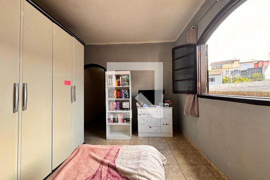 Quarto 1 de casa à venda com 3 quartos, 203m² em Vila Humaita, Santo André