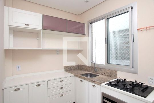 Cozinha + Área de Serviço de apartamento para alugar com 1 quarto, 53m² em Petrópolis, Porto Alegre