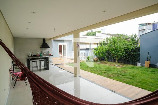 Quintal de casa à venda com 3 quartos, 330m² em Vila Mussolini, São Bernardo do Campo
