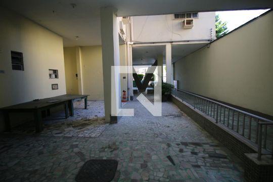 Área comum - Salão de festas de apartamento para alugar com 3 quartos, 80m² em Bonsucesso, Rio de Janeiro