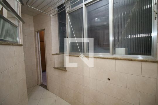 Área de Serviço de apartamento para alugar com 3 quartos, 80m² em Bonsucesso, Rio de Janeiro