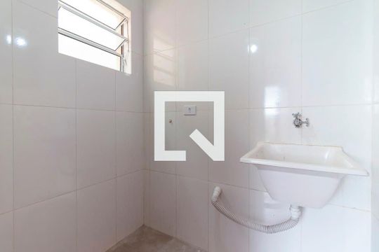 Área de Serviço de apartamento para alugar com 1 quarto, 27m² em Jardim Helena, São Paulo