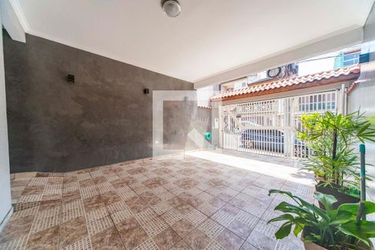 Garagem de casa à venda com 3 quartos, 156m² em Parque Sao Vicente, Santo André