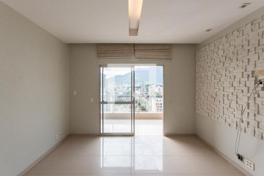 Sala de apartamento à venda com 3 quartos, 107m² em Grajaú, Rio de Janeiro