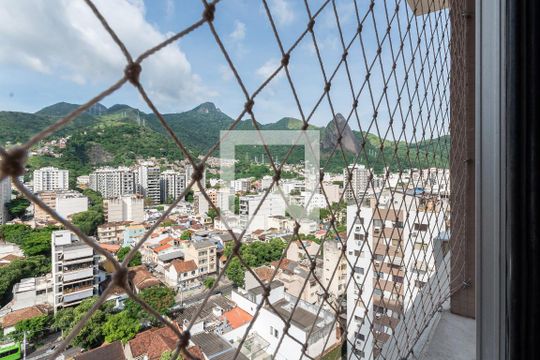 Vista de apartamento à venda com 3 quartos, 107m² em Grajaú, Rio de Janeiro