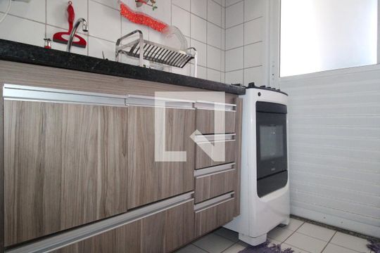 Cozinha e Área de Serviço de apartamento à venda com 2 quartos, 54m² em Jardim Santa Maria, São Paulo