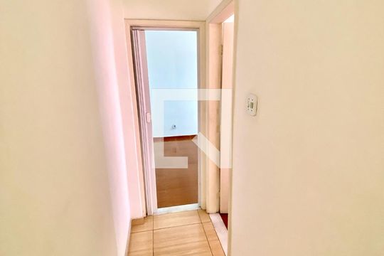 CORREDOR de apartamento à venda com 2 quartos, 60m² em Cachambi, Rio de Janeiro