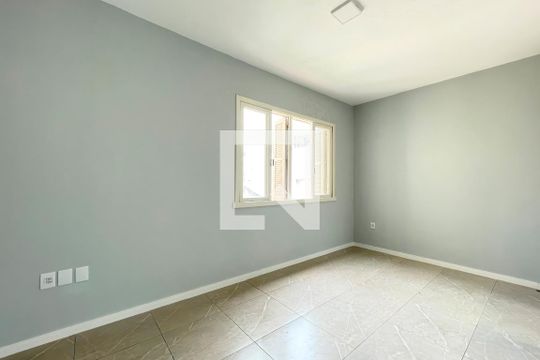 Kitnet/Studio à venda com 1 quarto, 24m² em Floresta, Porto Alegre