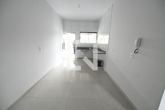 Cozinha de casa para alugar com 3 quartos, 122m² em Recanto dos Emboabas, Aparecida de Goiânia