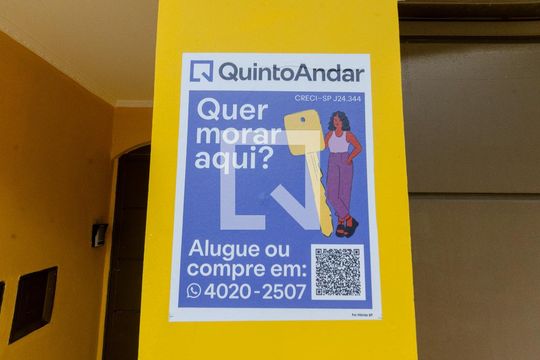 Fachada de casa para alugar com 3 quartos, 220m² em Jardim Libano, São Paulo