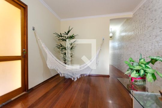 Sala de casa à venda com 3 quartos, 220m² em Jardim Libano, São Paulo
