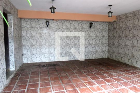 Garagem de casa para alugar com 3 quartos, 280m² em Vila Penteado, São Paulo